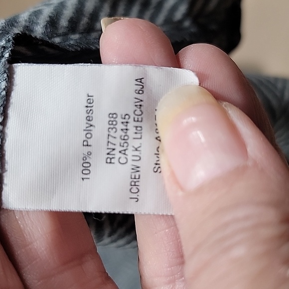 J. Crew Size 0 Gray Herringbone Pullover Blouse Top Sleeveless Ruffle Neck - Picture 12 of 12